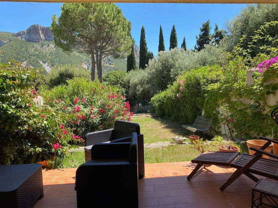 Apartamento Le Corton - 45M2 - Parking - Jardin - Wifi Cassis Exterior foto